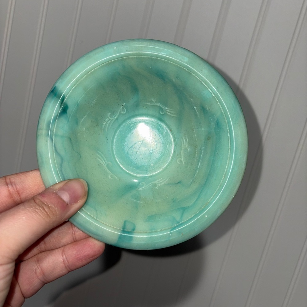 Vintage 1970’s Jadeite Glass Avon Decanter & Bowl - Picture 12 of 12